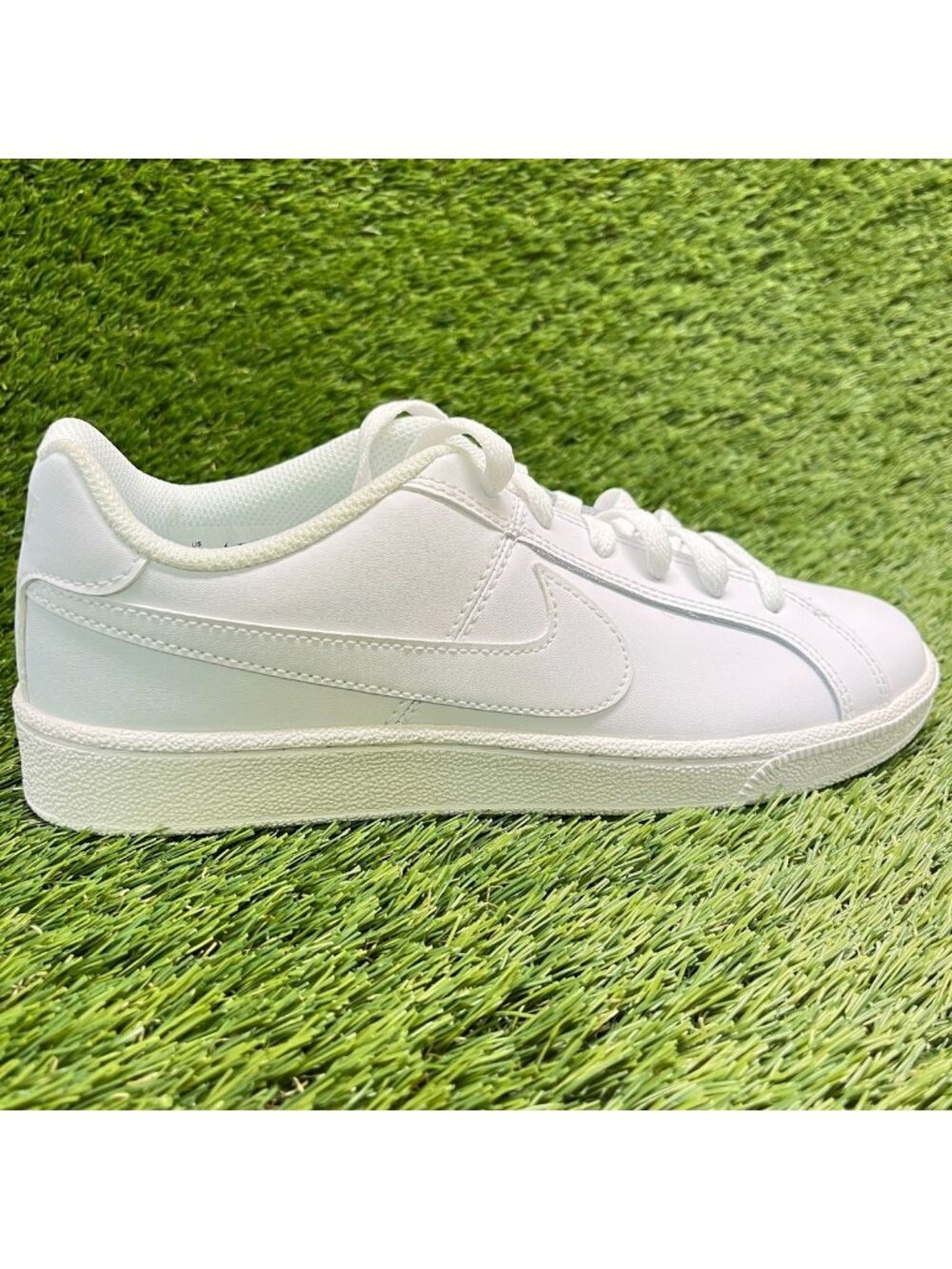 Nike Court Royale Womens Size 8 Triple White Athletic Leather Shoes Sneakers